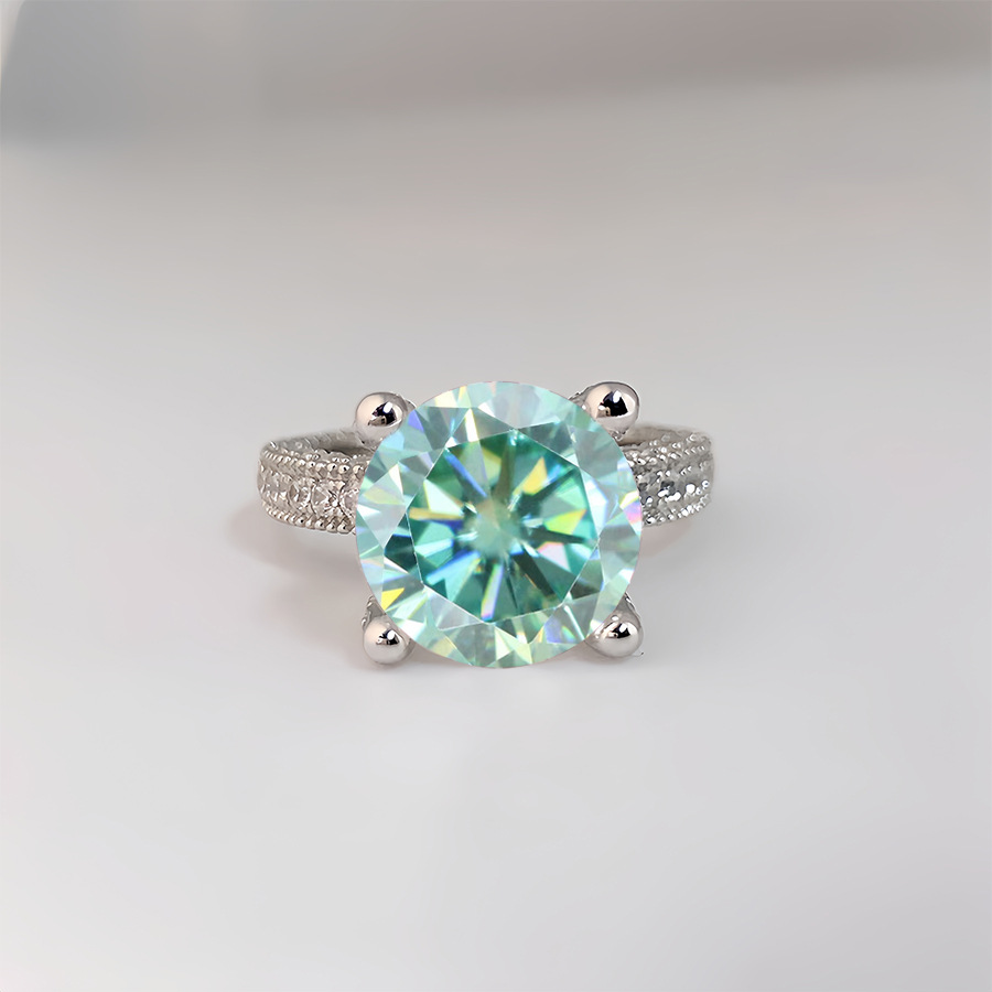 5 Carat Real Moissanite Diamon - Sterling Silver Ring recension och pris